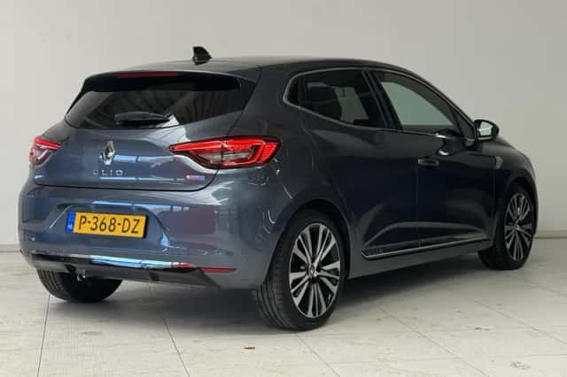 Renault Clio (2022) thumbnail 2