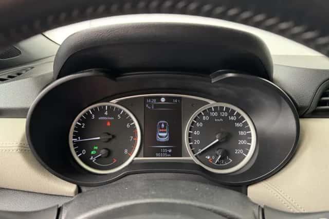 Nissan Micra (2019) thumbnail 4