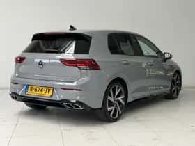 Volkswagen Golf (2021) thumbnail 2