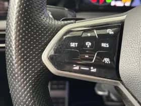 Volkswagen Golf (2021) thumbnail 18