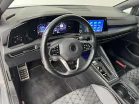 Volkswagen Golf (2021) thumbnail 22