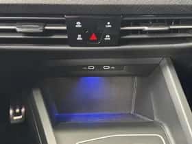 Volkswagen Golf (2021) thumbnail 33