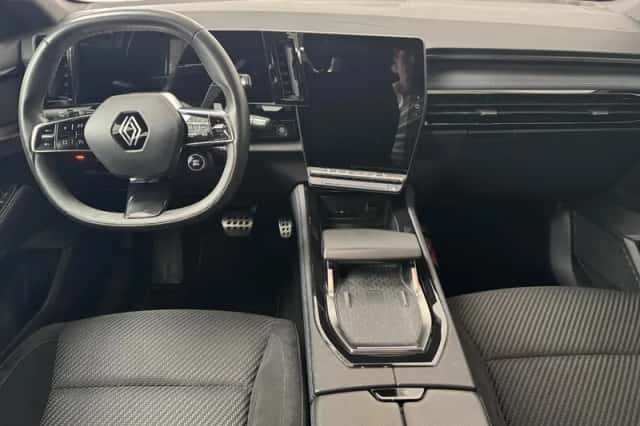 Renault Austral (2024) thumbnail 3