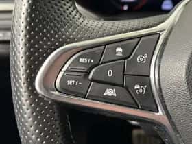 Renault Captur (2021) thumbnail 19