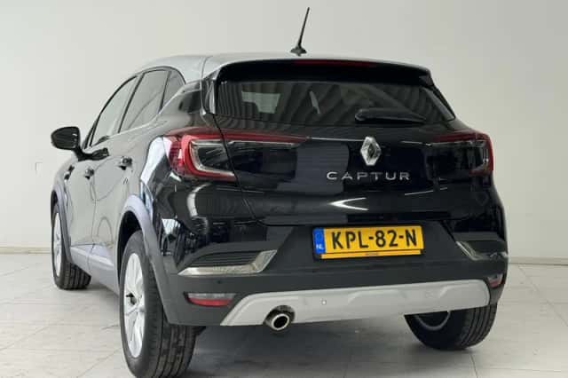 Renault Captur (2021) thumbnail 6