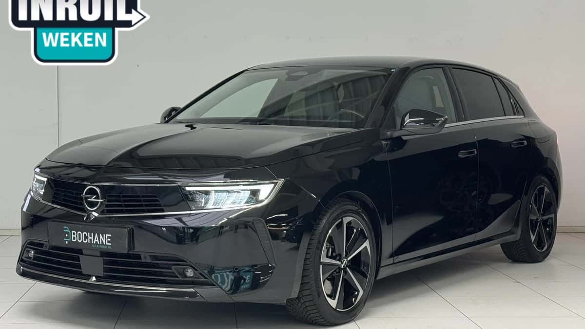 Opel Astra (2023) — foto 1