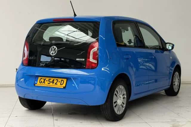 Volkswagen Up! (2015) thumbnail 2