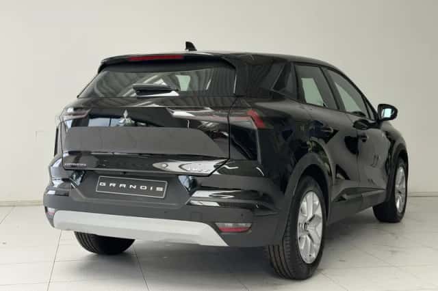 Mitsubishi Grandis (2026) thumbnail 2