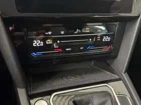 Volkswagen Passat (2023) thumbnail 14