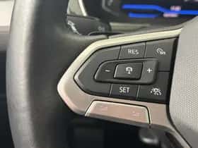 Volkswagen Passat (2023) thumbnail 18