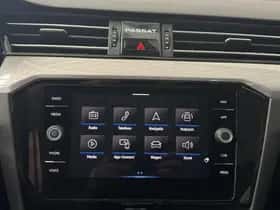 Volkswagen Passat (2023) thumbnail 24