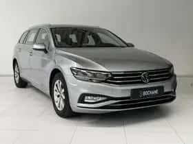 Volkswagen Passat (2023) thumbnail 5