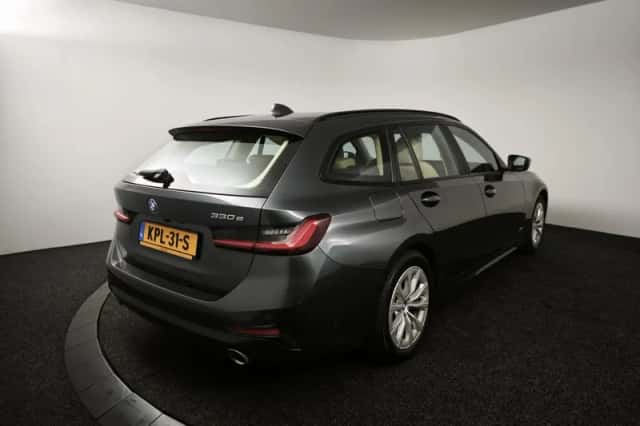 BMW 3-Serie (2022) thumbnail 2