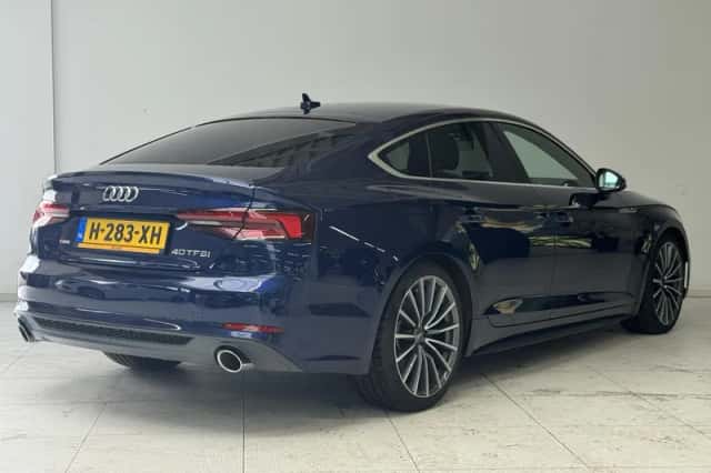 Audi A5 (2020) thumbnail 2