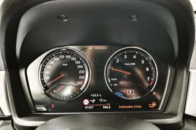 BMW X1 (2022) thumbnail 4
