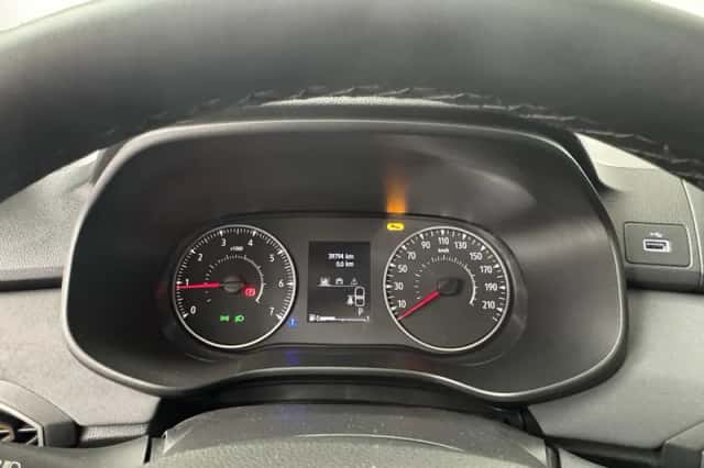 Dacia Sandero Stepway (2023) thumbnail 4