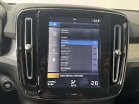 Volvo XC40 (2022) thumbnail 12