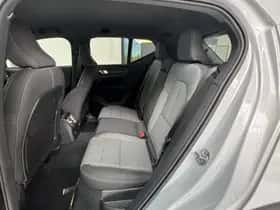Volvo XC40 (2022) thumbnail 15