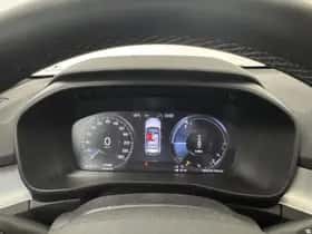 Volvo XC40 (2022) thumbnail 3