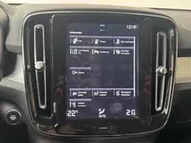 Volvo XC40 (2022) thumbnail 31