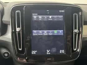 Volvo XC40 (2022) thumbnail 32