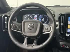 Volvo XC40 (2022) thumbnail 38