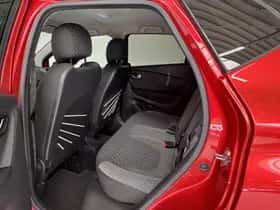 Renault Captur (2017) thumbnail 40
