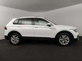 Volkswagen Tiguan (2023) thumbnail 17