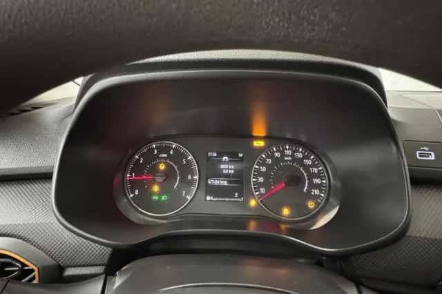 Dacia Sandero Stepway (2022) thumbnail 4