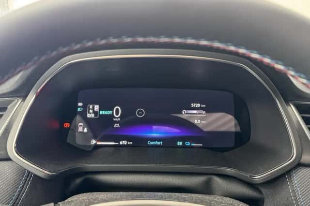 Renault Captur (2026) thumbnail 4