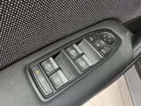 Renault Captur (2024) thumbnail 21