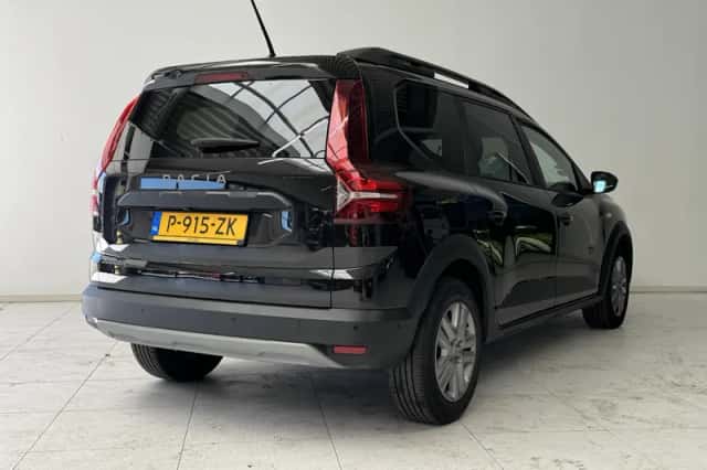 Dacia Jogger (2022) thumbnail 2