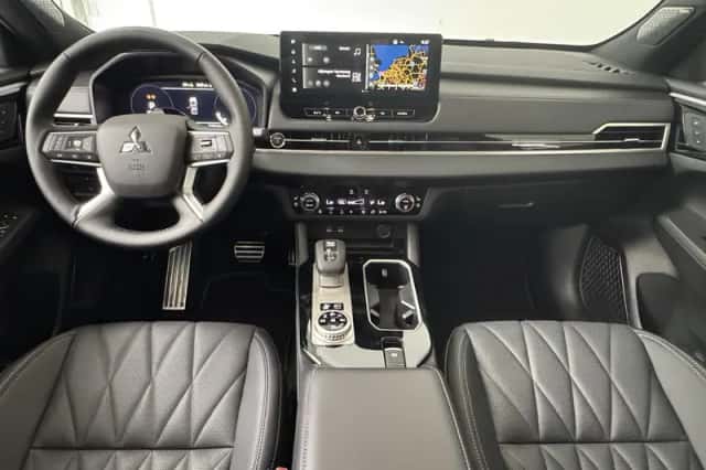 Mitsubishi Outlander (2026) thumbnail 4