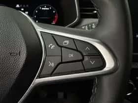 Renault Clio (2023) thumbnail 18