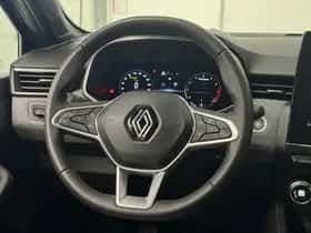 Renault Clio (2023) thumbnail 36