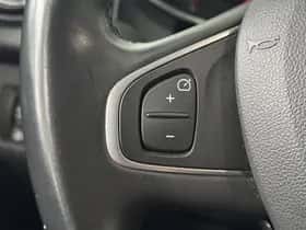 Renault Clio (2019) thumbnail 19