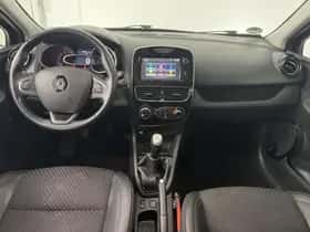 Renault Clio (2019) thumbnail 3