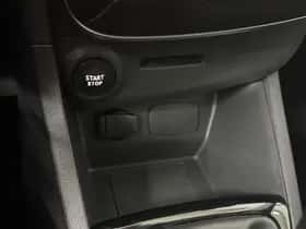 Renault Clio (2019) thumbnail 33