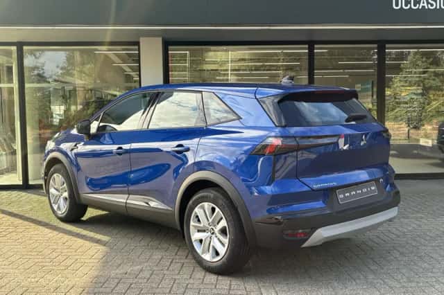 Mitsubishi Grandis (2026) thumbnail 3