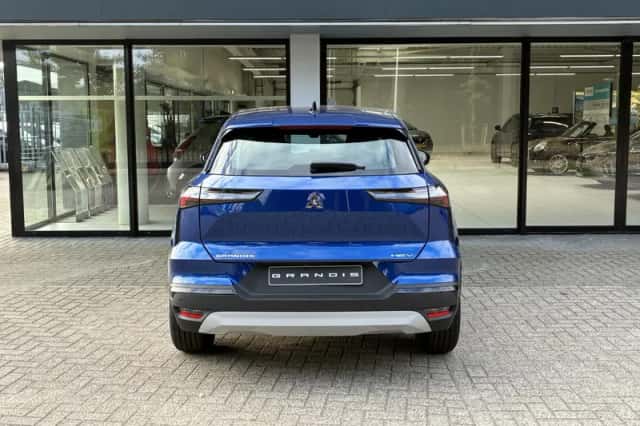 Mitsubishi Grandis (2026) thumbnail 4