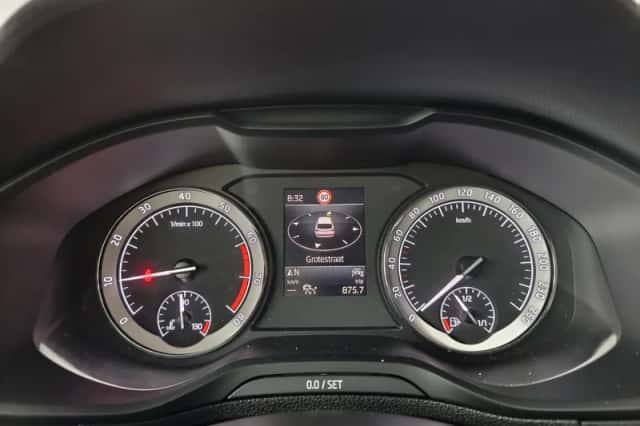 Škoda Karoq (2022) thumbnail 4