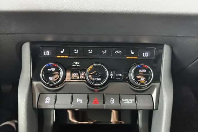 Škoda Karoq (2022) thumbnail 6