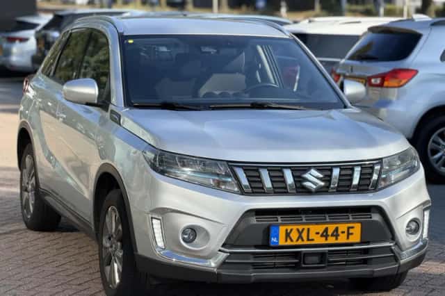 Suzuki Vitara (2021) thumbnail 5