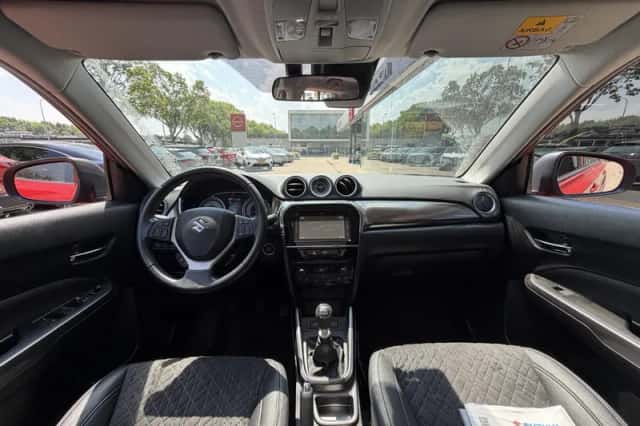 Suzuki Vitara (2021) thumbnail 4