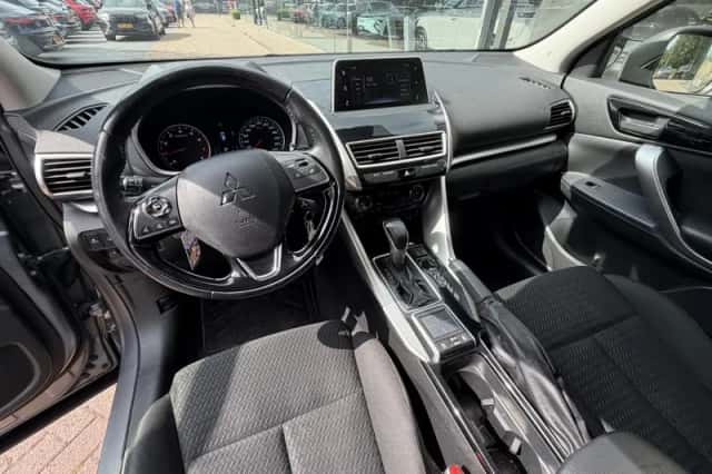 Mitsubishi Eclipse Cross (2020) thumbnail 4