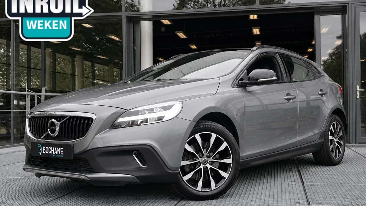 Volvo V40 (2019) — foto 1