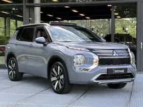 Mitsubishi Outlander (2025) thumbnail 5