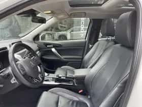 Mitsubishi Eclipse Cross (2018) thumbnail 15