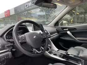 Mitsubishi Eclipse Cross (2018) thumbnail 16