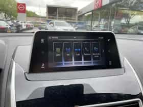 Mitsubishi Eclipse Cross (2018) thumbnail 18
